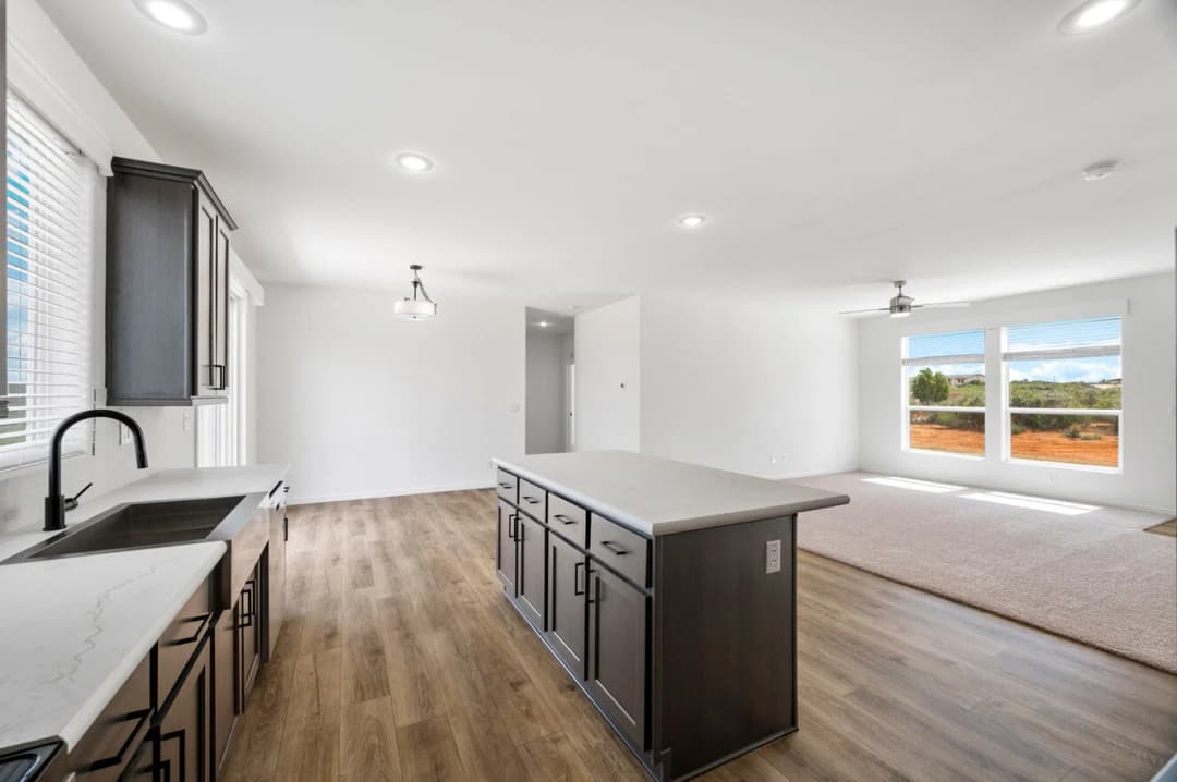 Limited series 28523a kitchen home features
