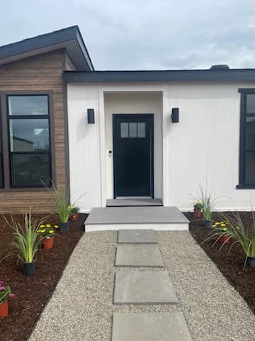 Kritzer exterior home features