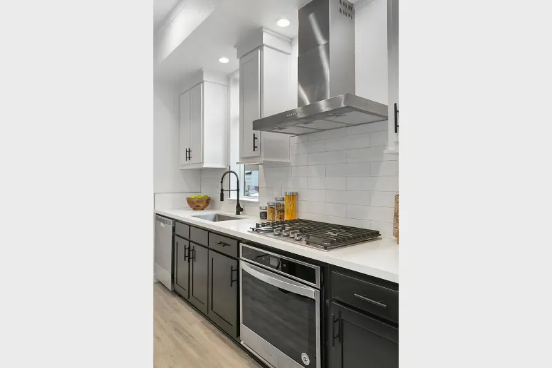 Gs 790 adu kitchen home features