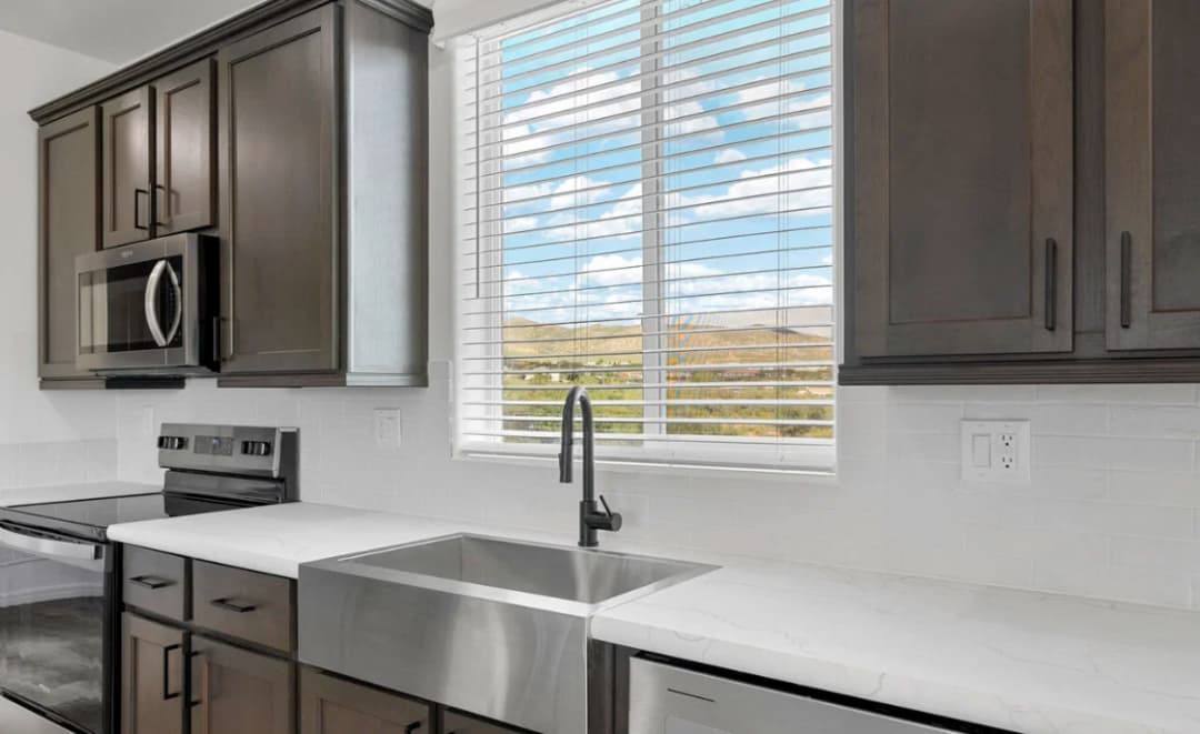 Limited series-28564a kitchen home features