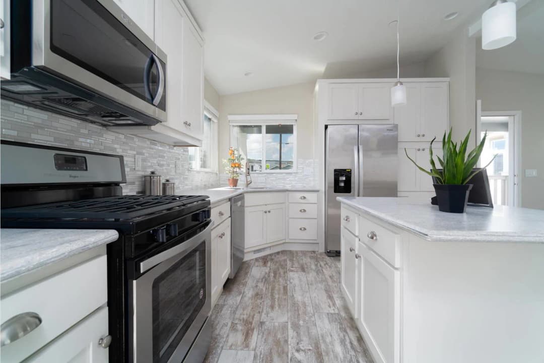 Amber cove kitchen home features