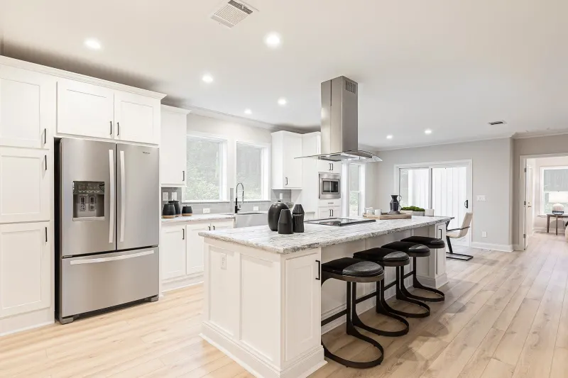 Biscayne bay kitchen home features