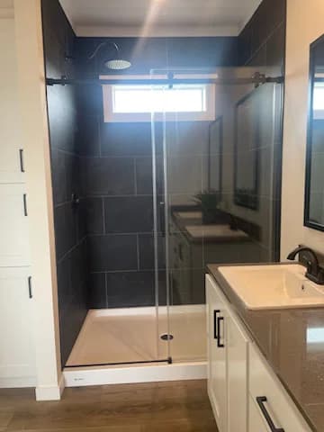 Kritzer bathroom home features