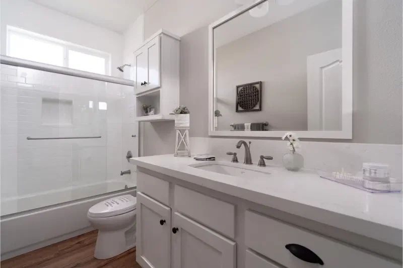 Sunset ridge bathroom home features